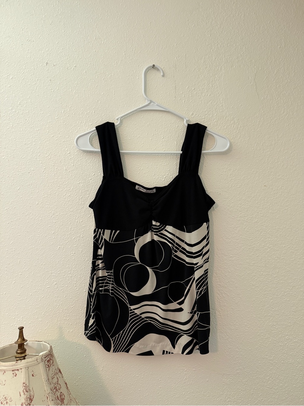 Claudia Richard Black and White Abstract Tank Top